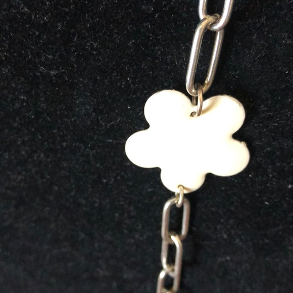 Silver-tone Chain Necklace w/ Cream Enamel Flowers - Picture 4 of 7